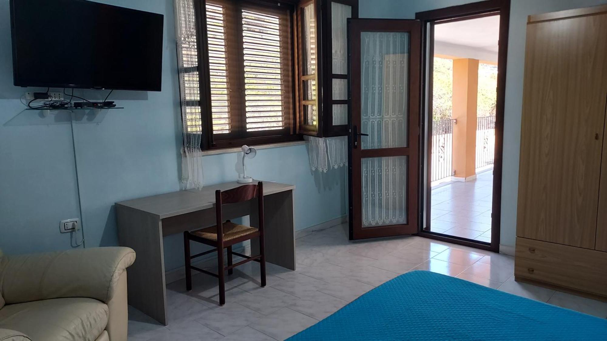 La Rosa Dei Venti B&B Chia Luaran gambar